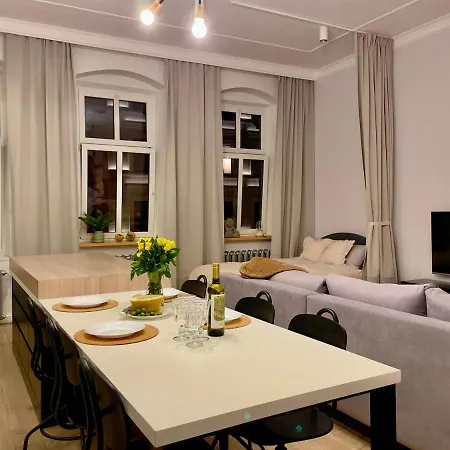 شقة Spacious In The Center- Main Square 300m