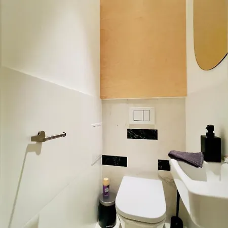 Spacious In The Center- Main Square 300m Apartamento *