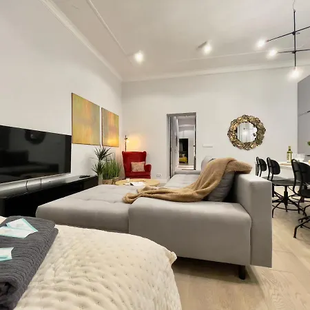 Apartament Spacious In The Center- Main Square 300m *
