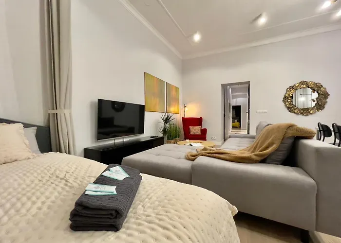 Appartement Spacious In The Center- Main Square 300m